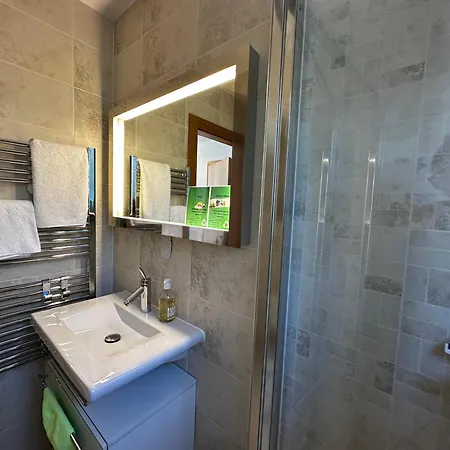 Lakeview Apartment-lavaux Гранво